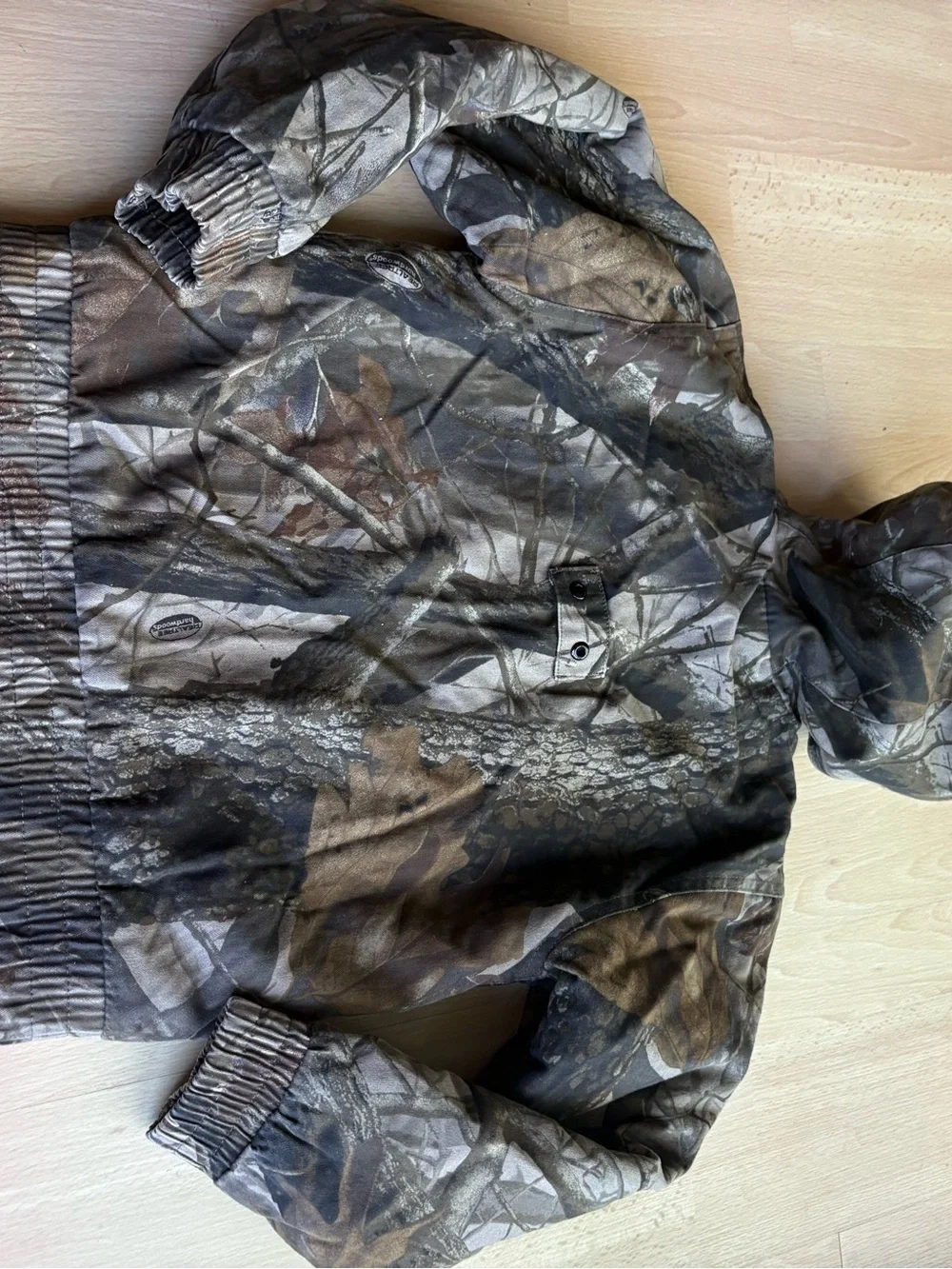 Outfitters Ridge boy M 8 realtree hardwoods camo zip up jacket quilted pockets